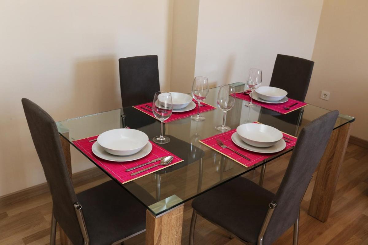 Apartamento Turistico Puente Romano P4 bajo C - Hizvo