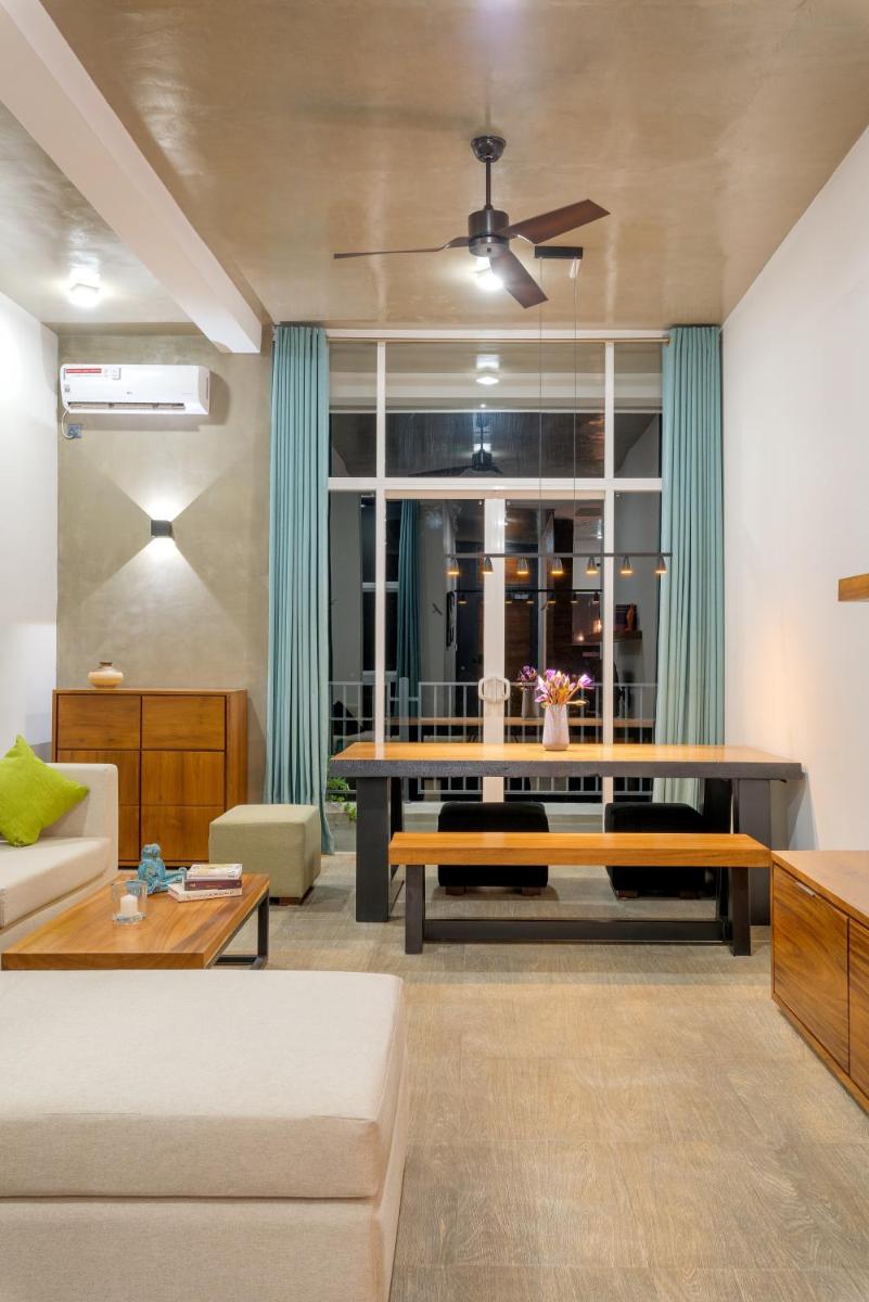 Hikka Hill Loft - Housity
