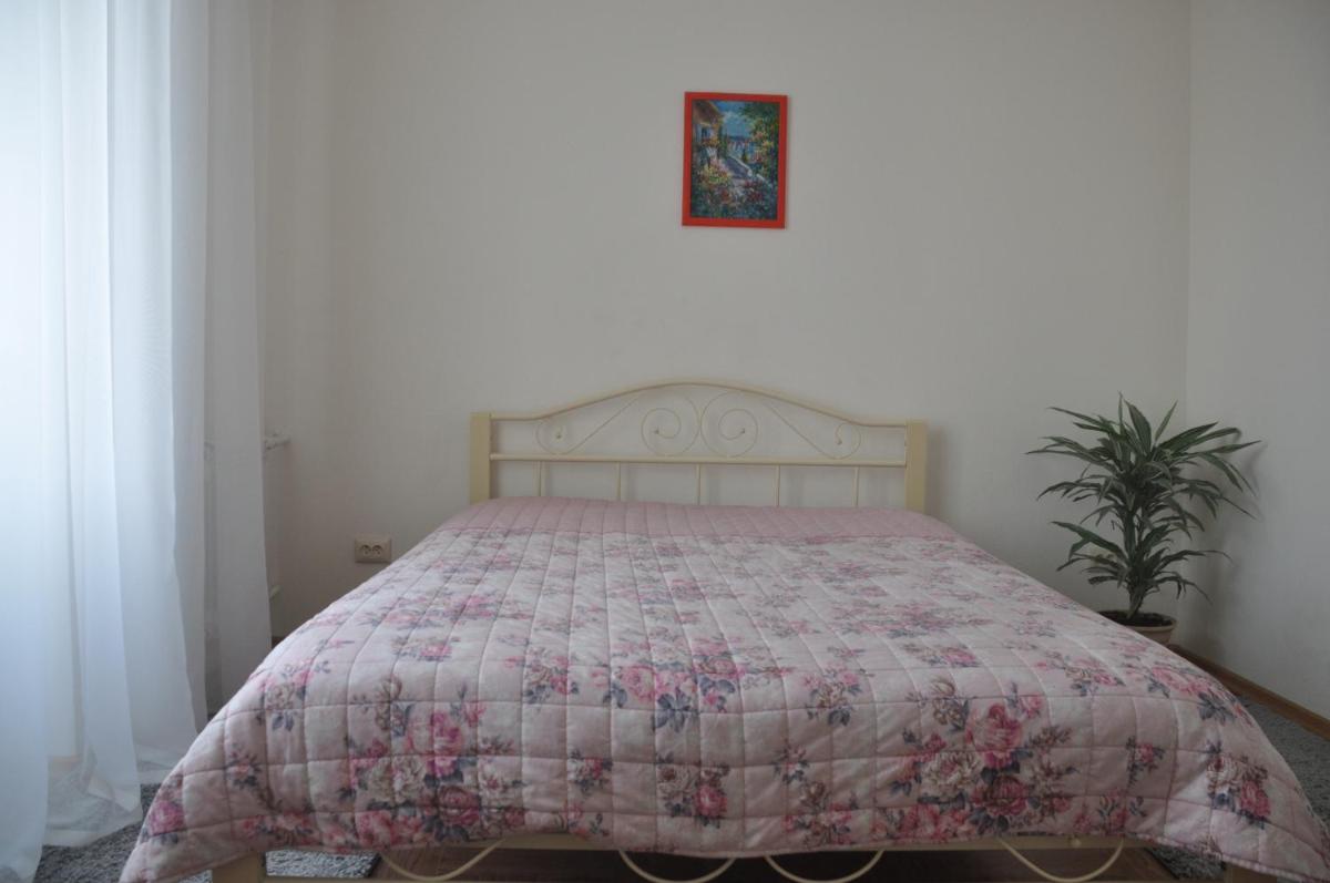 Apartments Theatre Shepkina 2 room - Hizvo