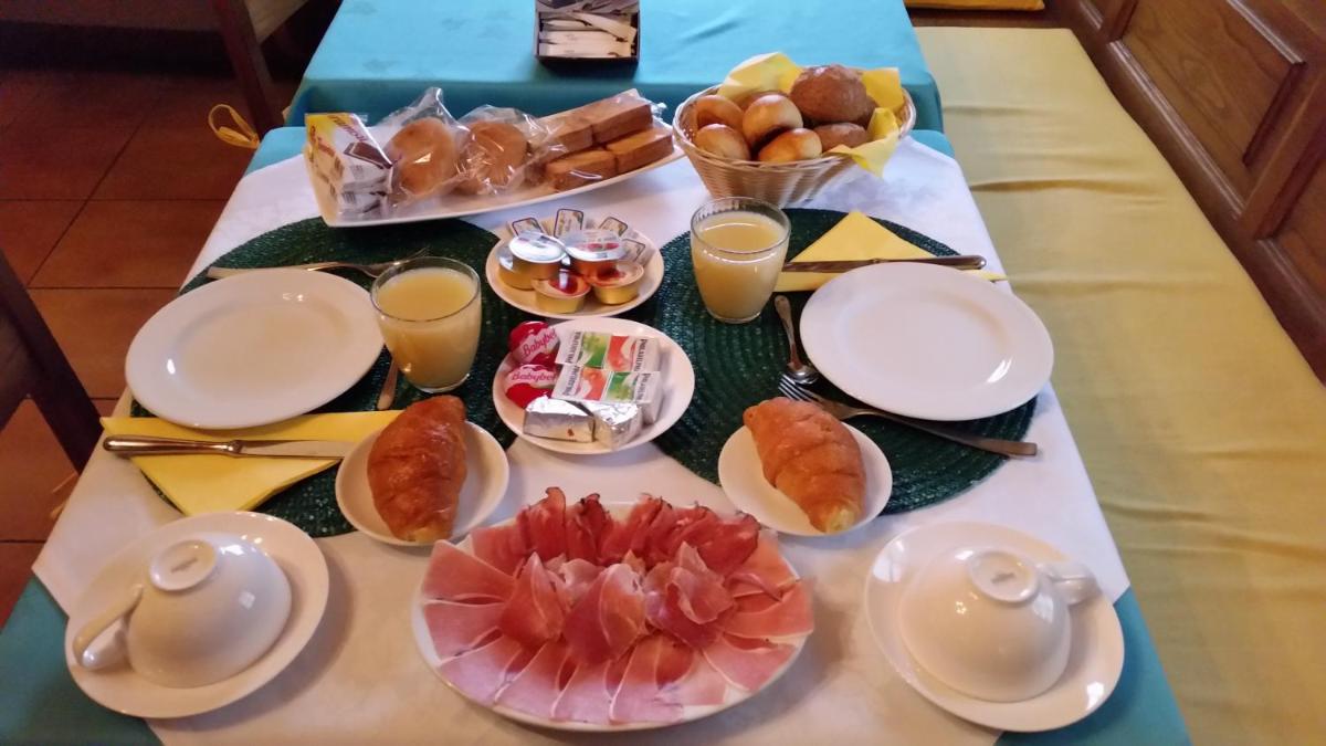 Hotel Soazza - Housity