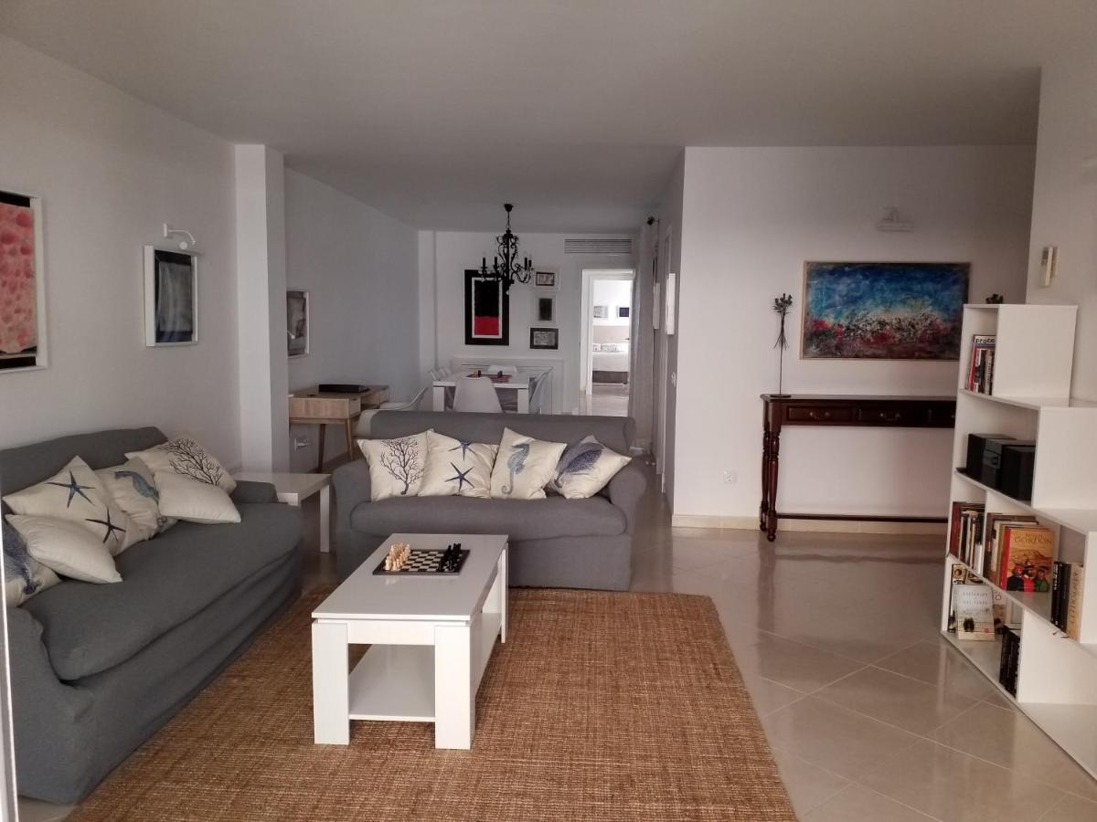 SEA ONE. - Housity