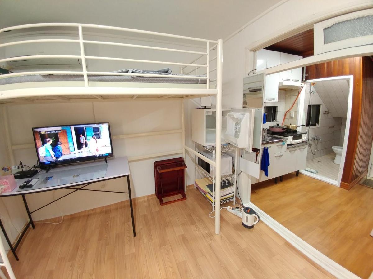 Exclusive Use Whole House For You - Housity