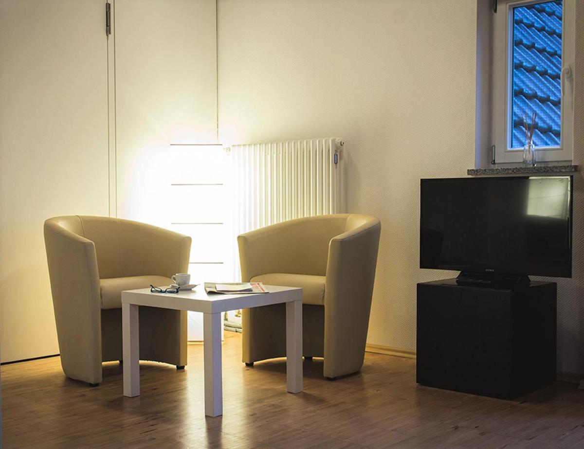 Hotel Krone Zentrum - Housity