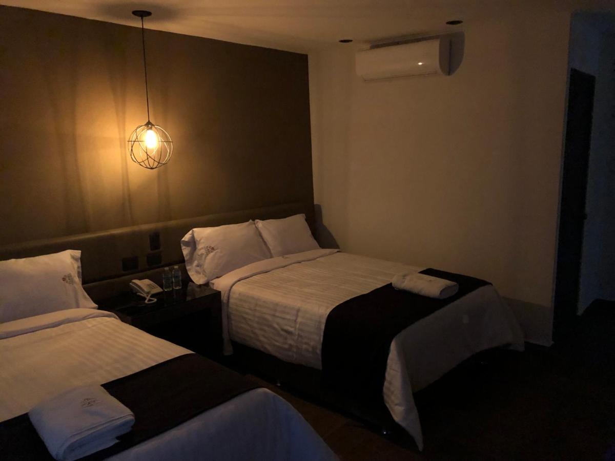 Hotel Isabel - Housity