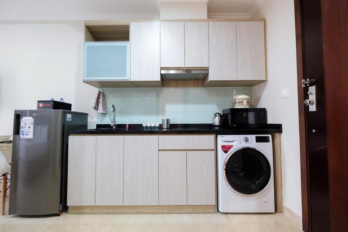 Minimalist Studio Menteng Park Apartment By Travelio - Housity