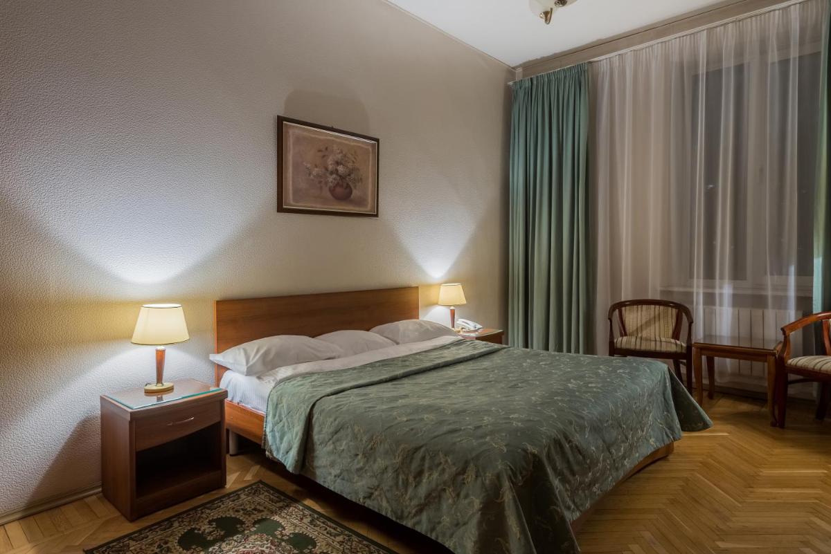 Hotel Los - Housity