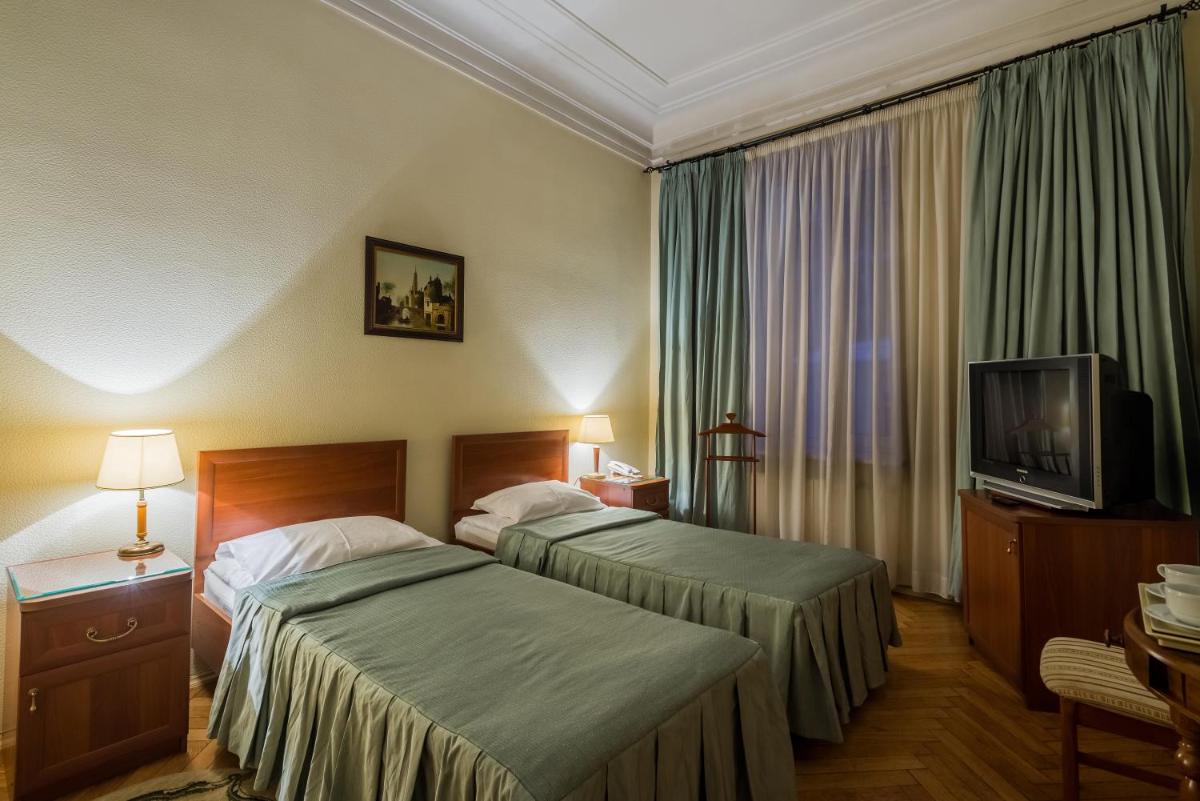 Hotel Los - Housity