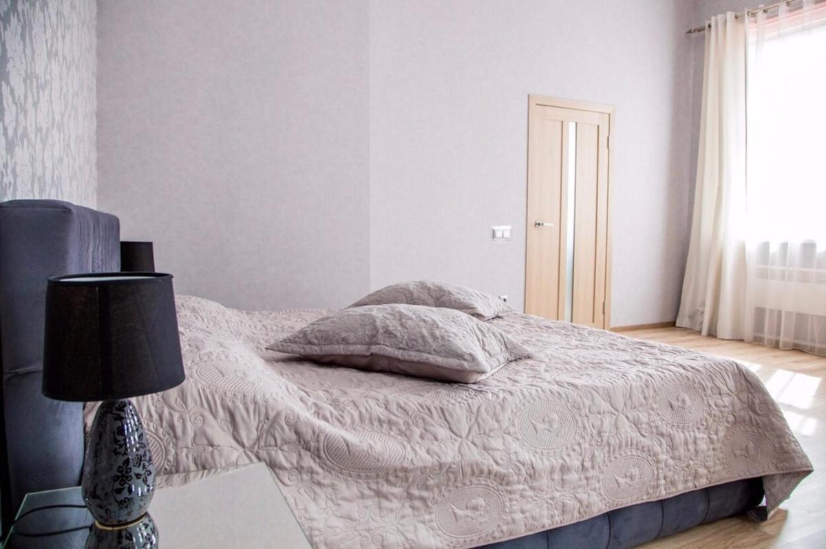 Apartment on Shota Rustaveli - Housity