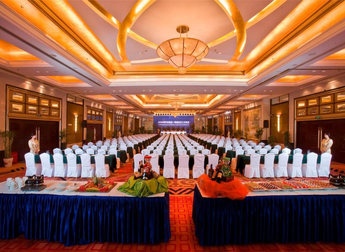 Huafang Jinling International Hotel Zhangjiagang - Housity