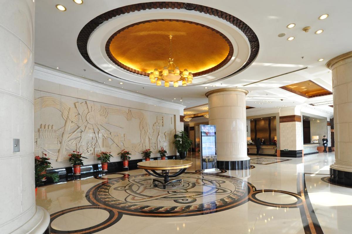 Huafang Jinling International Hotel Zhangjiagang - Housity