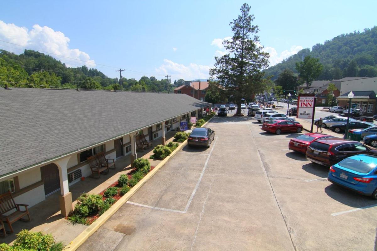 Blue Ridge Inn - Housity