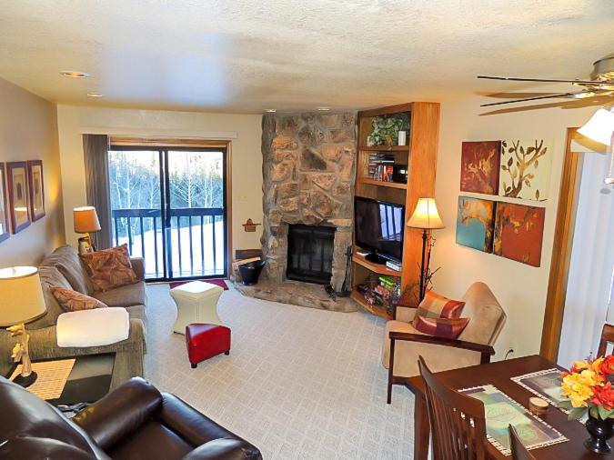 Cascade Village 301, Durango CO - Housity