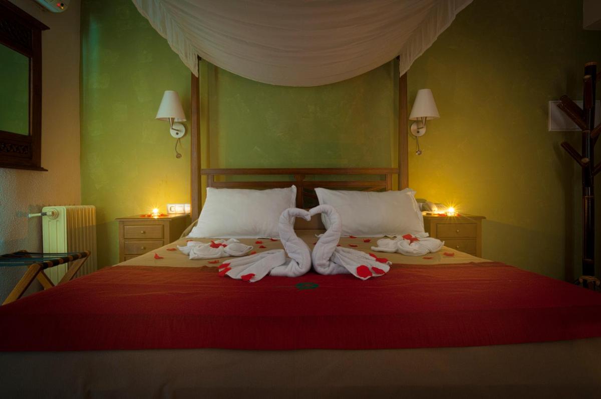 Cama o camas de una habitación en Hotel Sierra de Cazorla & SPA 3*
