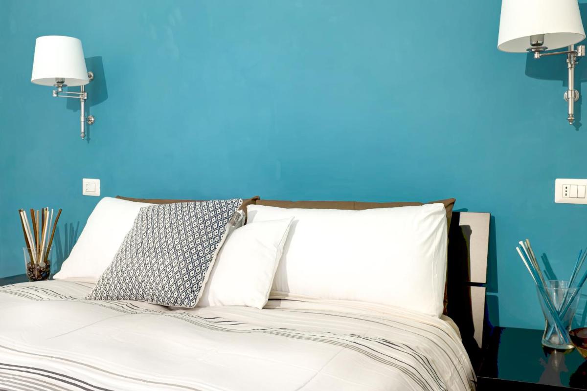 Manuela Apartments Piazza del Plebiscito Centro - Housity