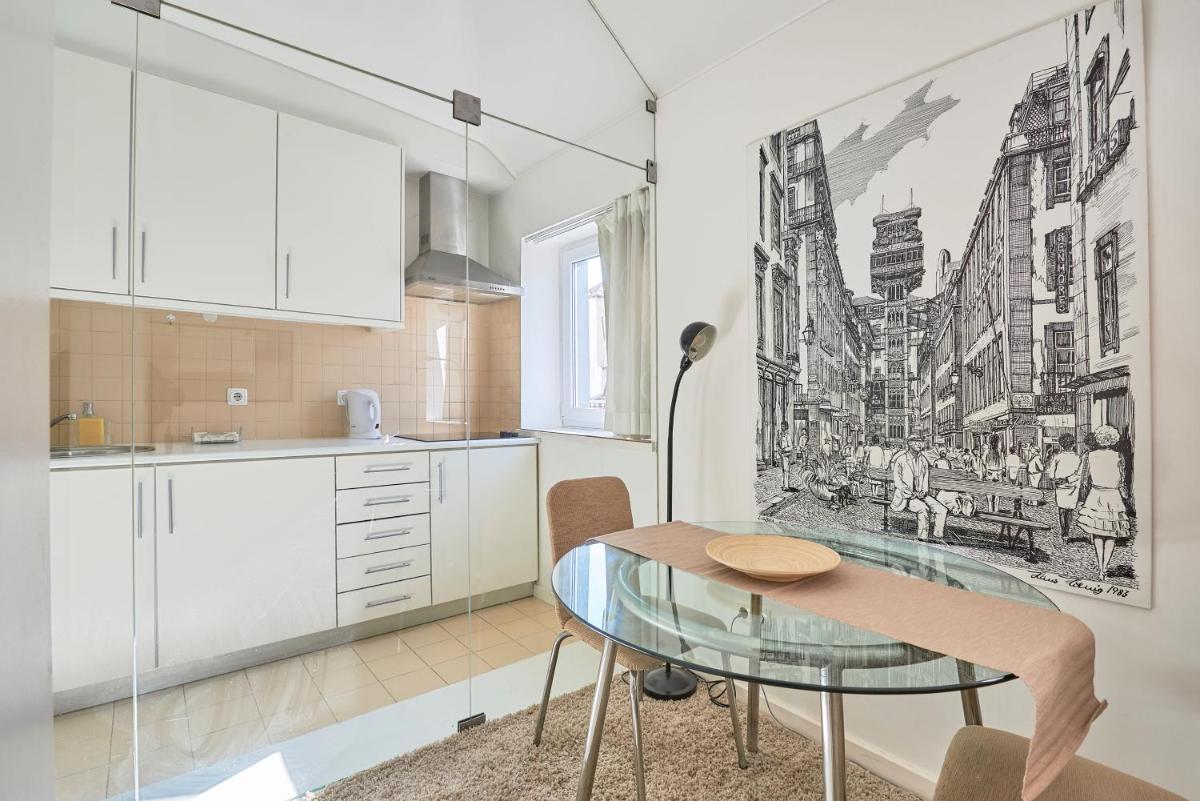 Salgadeiras Suites - Bairro Alto - Housity