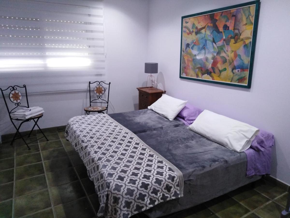 Private rooms - Airport - Housity