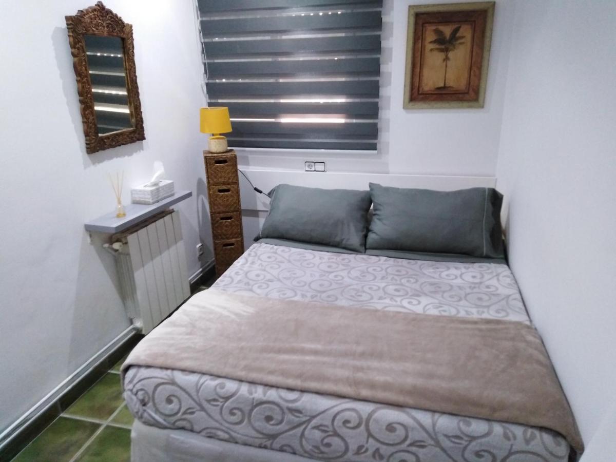 Private rooms - Airport - Housity