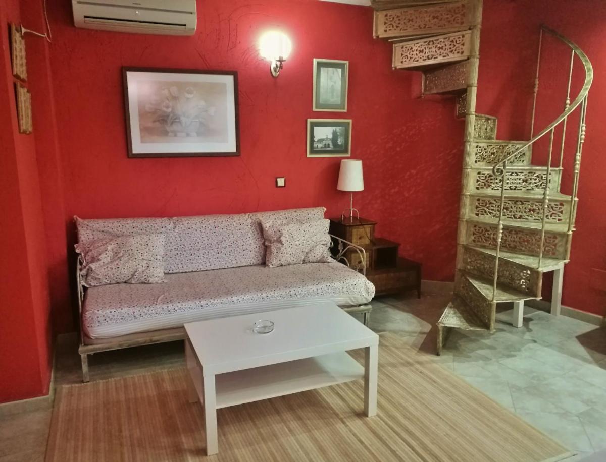 APARTAMENTOS MELCHOR DE LIÑAN - Housity