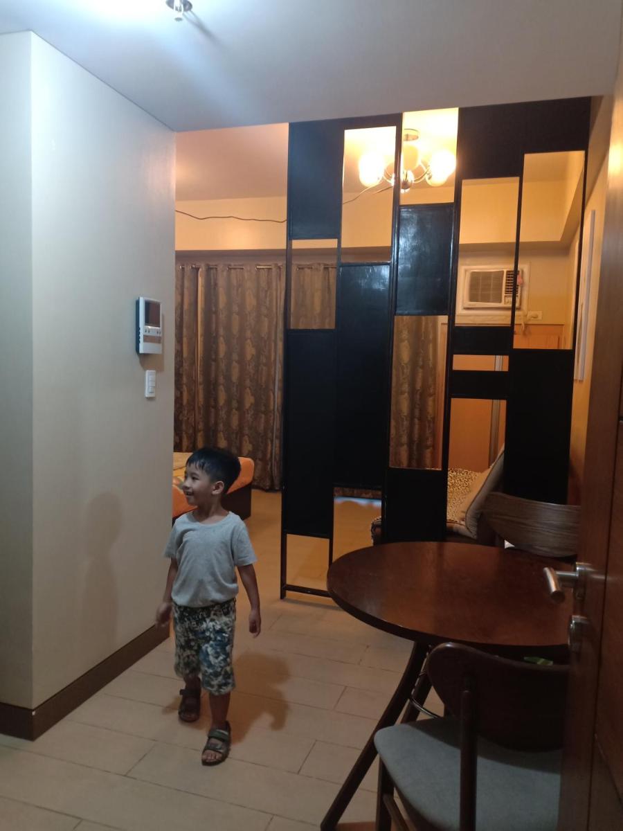 Palm Tree Genlex Condo - Housity