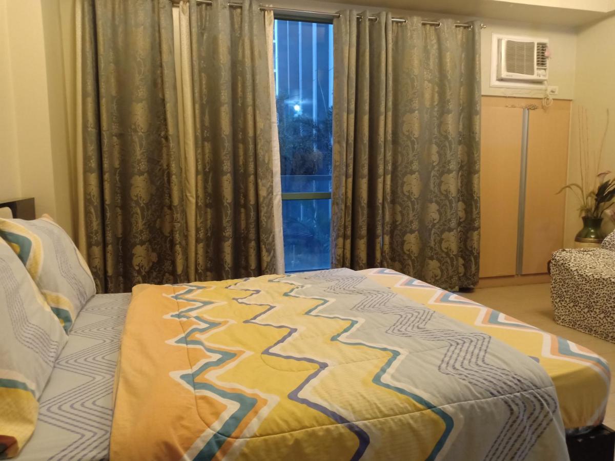 Palm Tree Genlex Condo - Housity