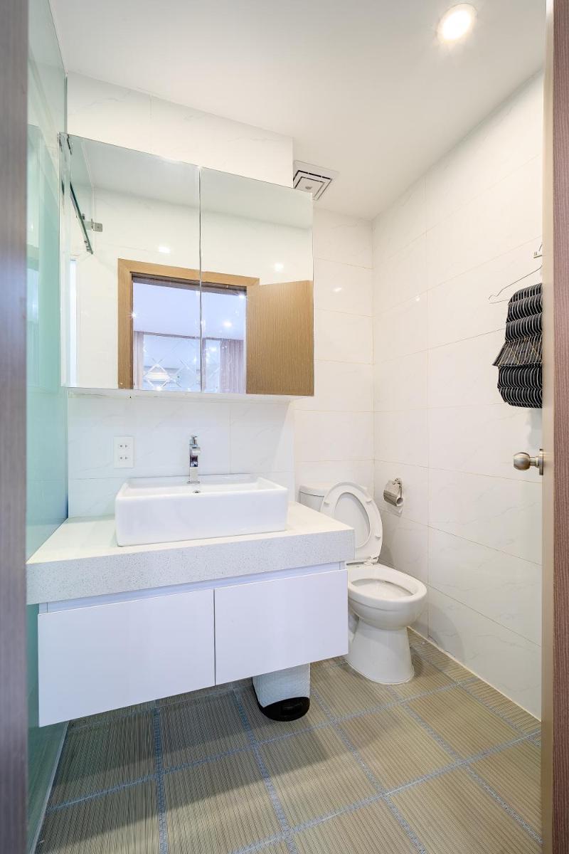 Suitetrails - iSeaview Nha Trang Beach Apartment