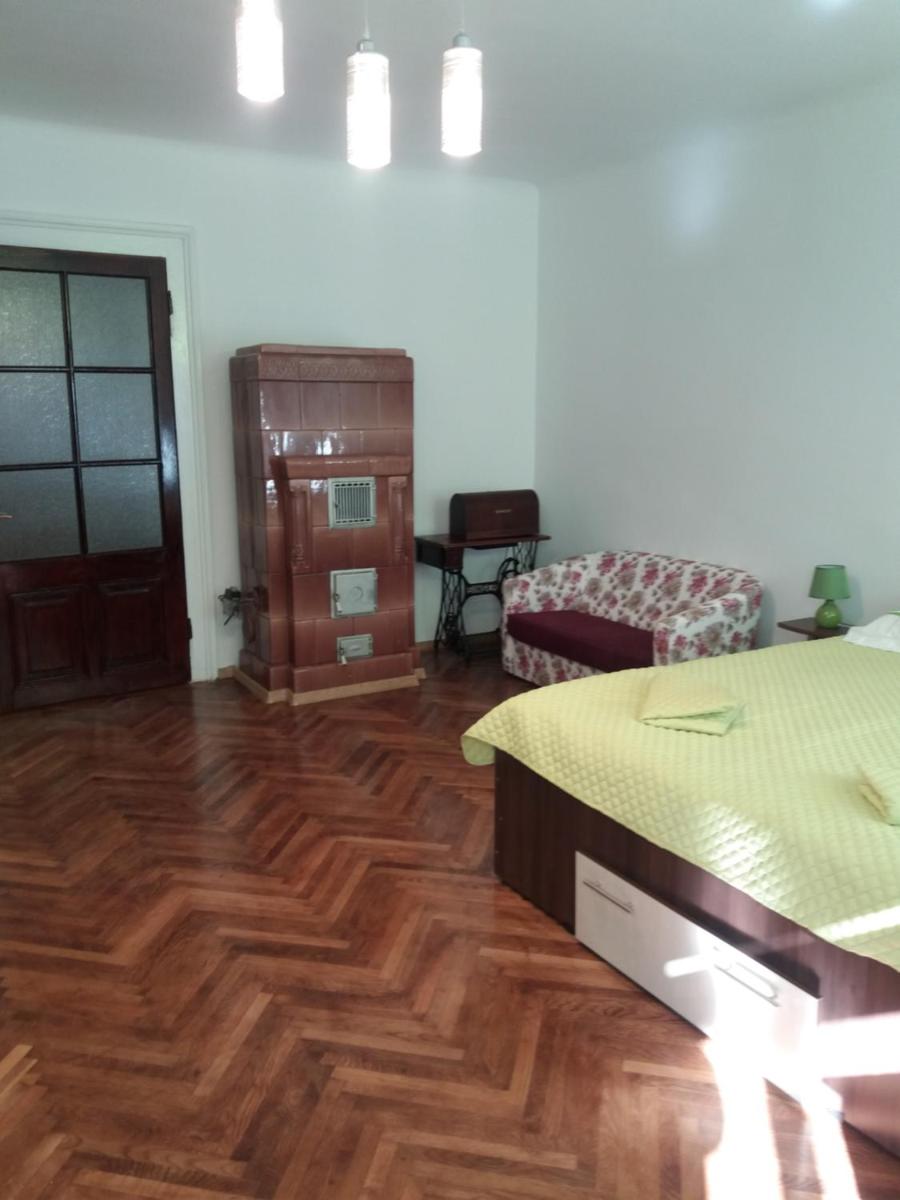 Charming downtown studio - Housity