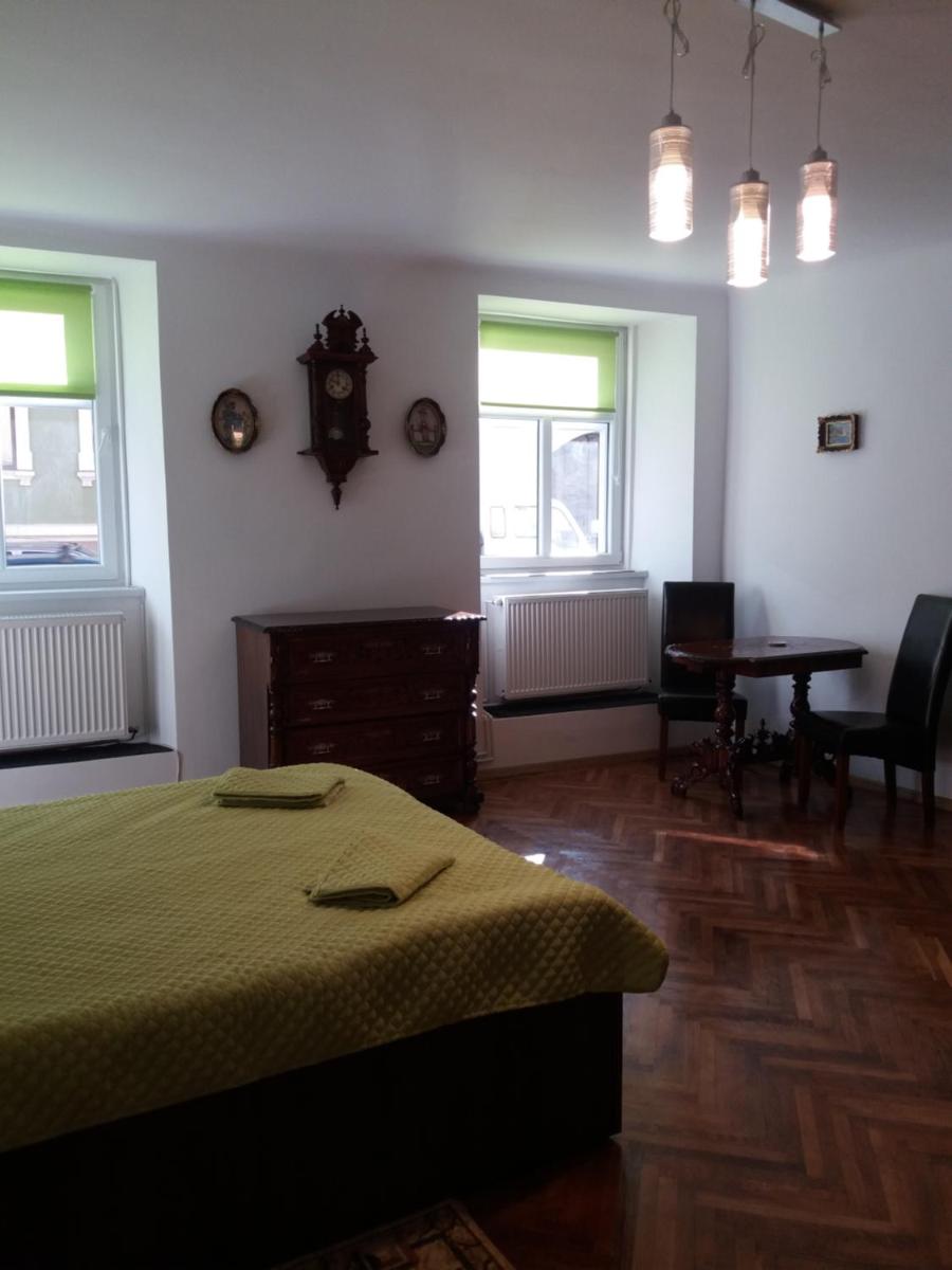 Charming downtown studio - Housity