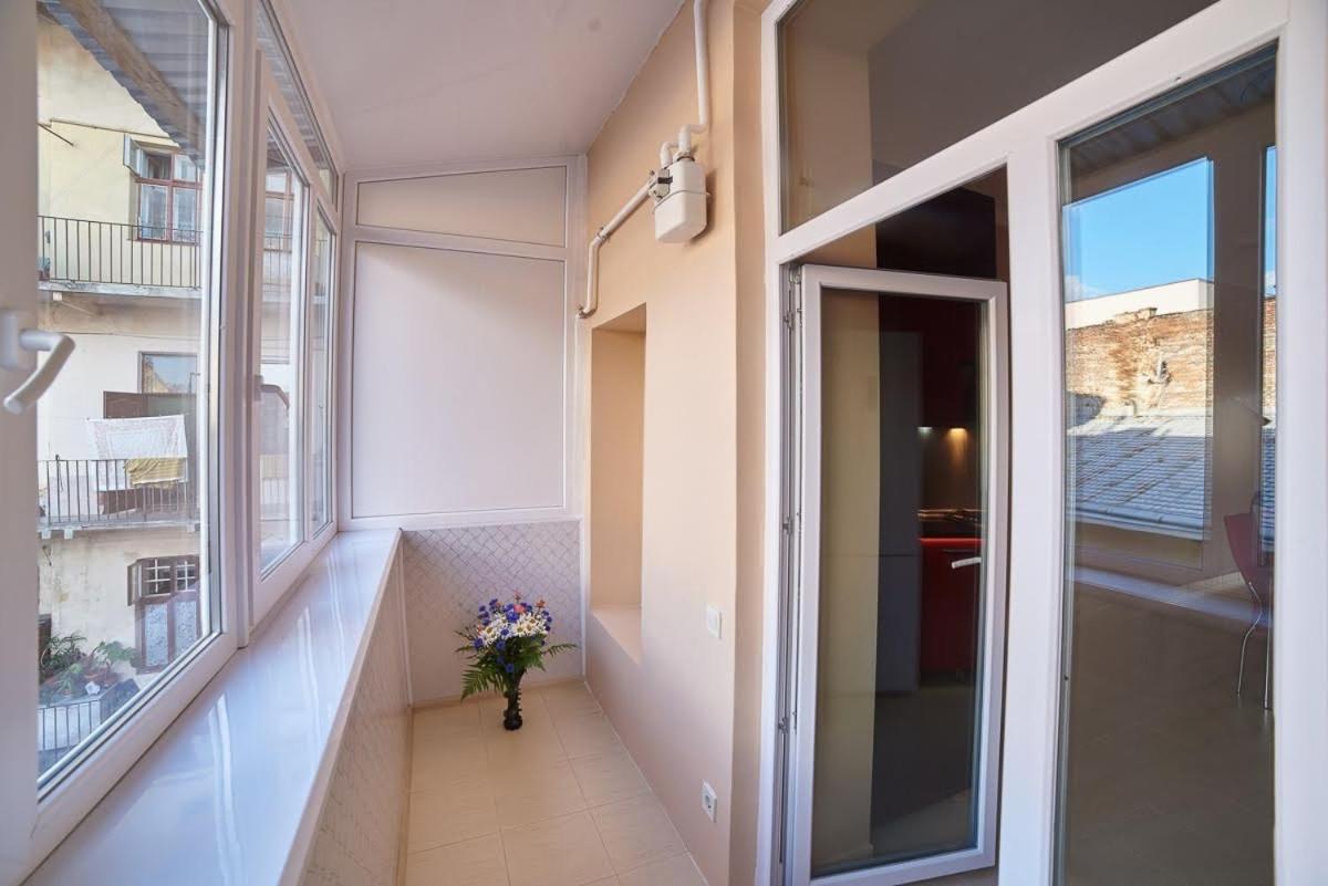 Suitetrails - 2 Bedrooms Apartment 150m from Opera House