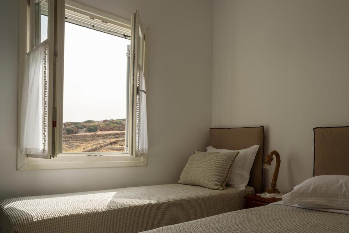 Kimolos Houses - Housity