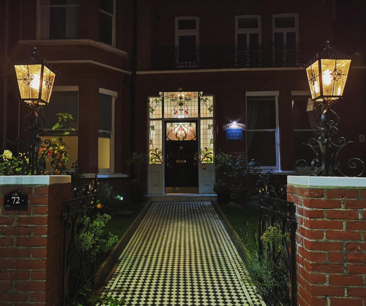 Dawson House - Housity