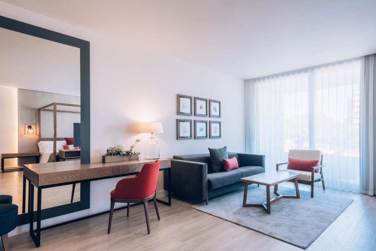 Zona de estar de Iberostar Selection Llaut Palma- Adults Only