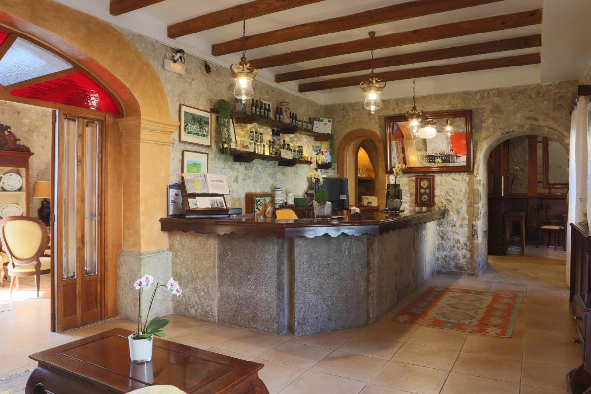 Bebidas en Monnaber Nou Finca Hotel & Spa