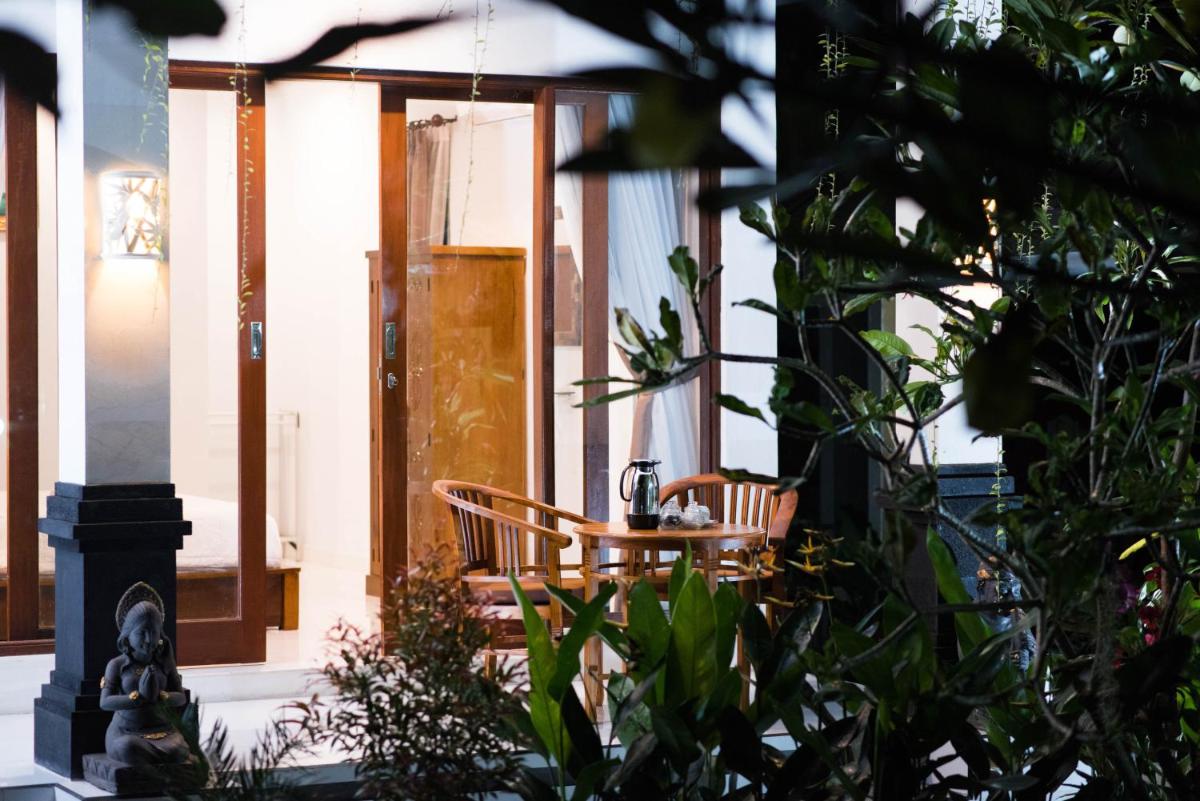 Suitetrails - Suntari Homestay