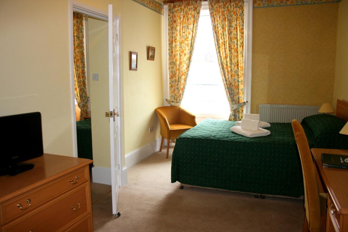 Yarn Market Hotel - Housity