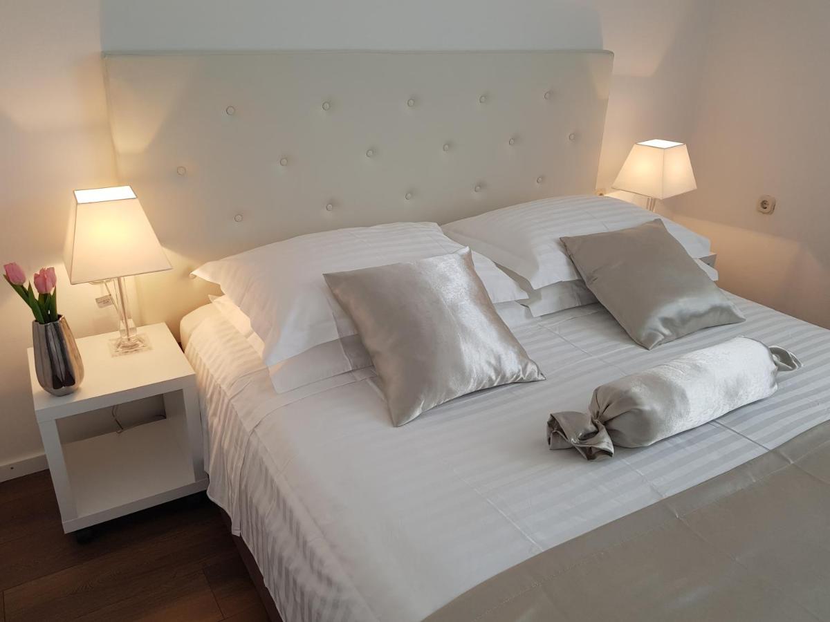 Apartment Tisno Residence - Housity