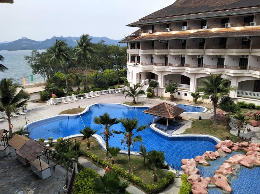 Suitetrails - The Orient Star Resort Lumut