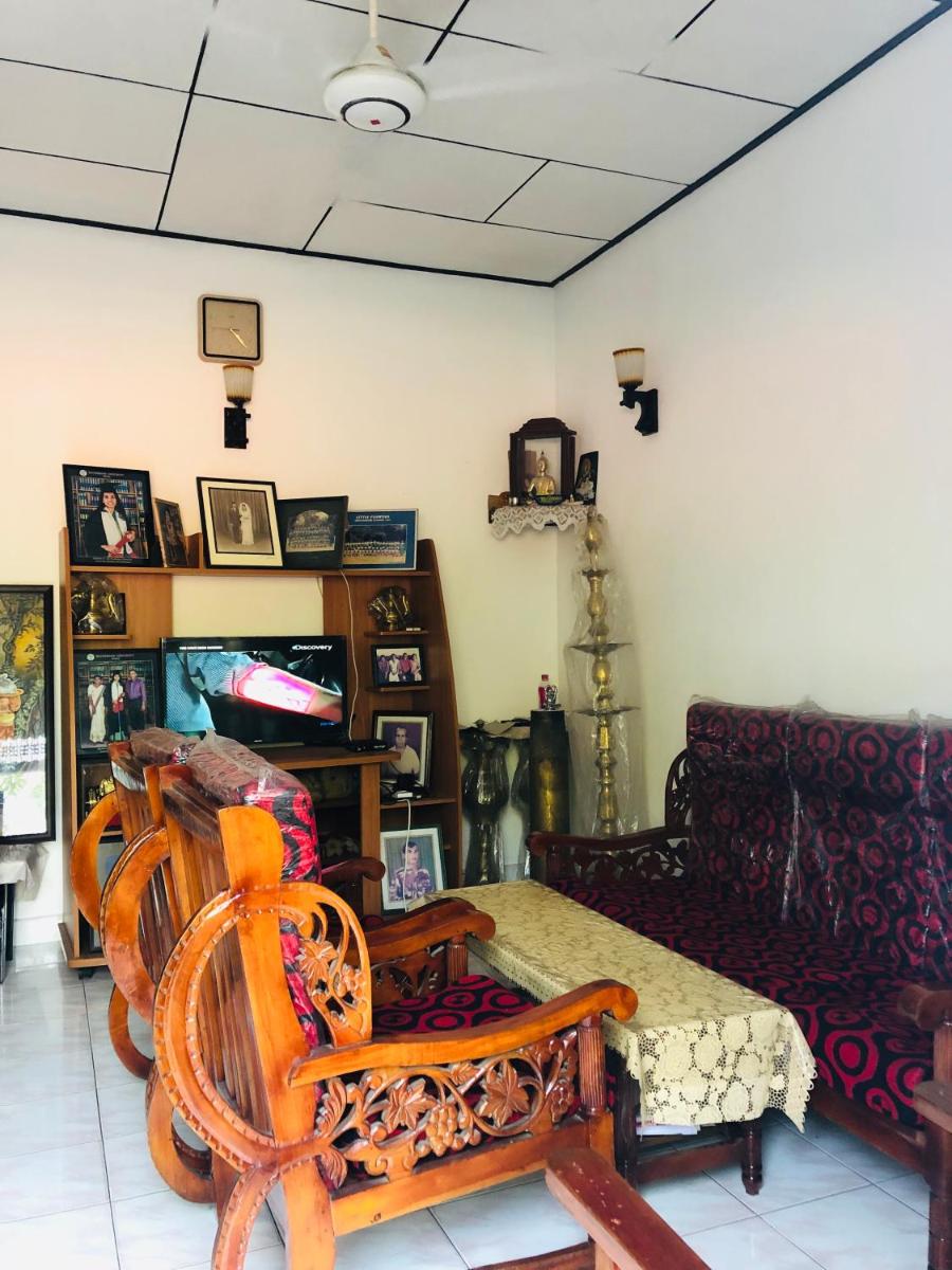 Hikkaduwa backyard beach homestay - Hizvo