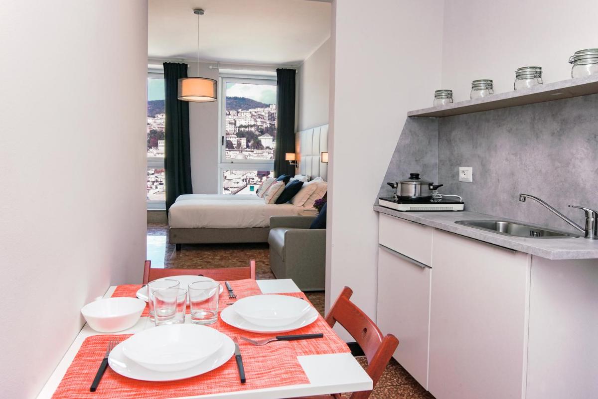 Bluripa Guest House - Housity