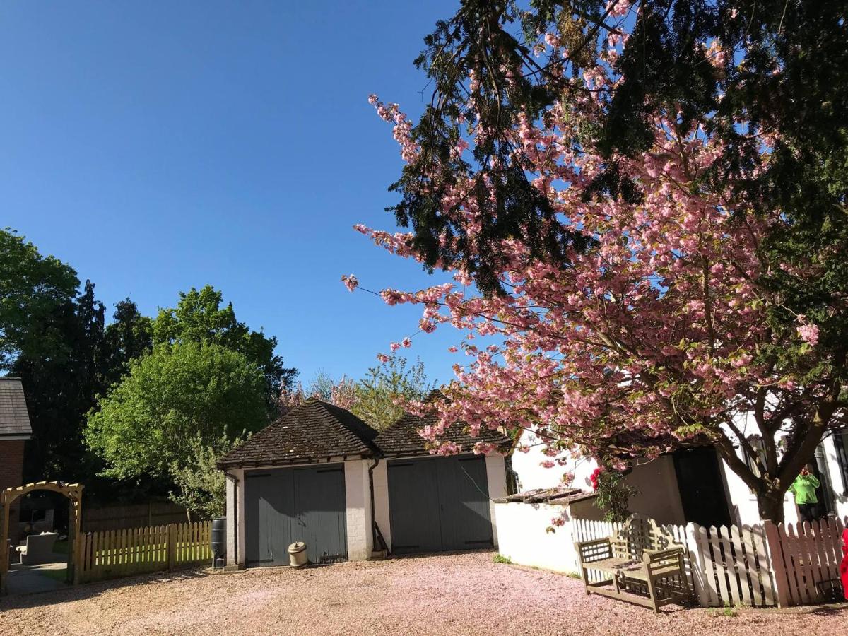 West End Lodge - Housity