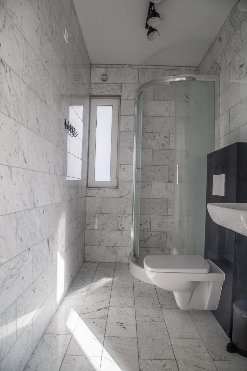 Domki Przystanek Drzewina - Housity