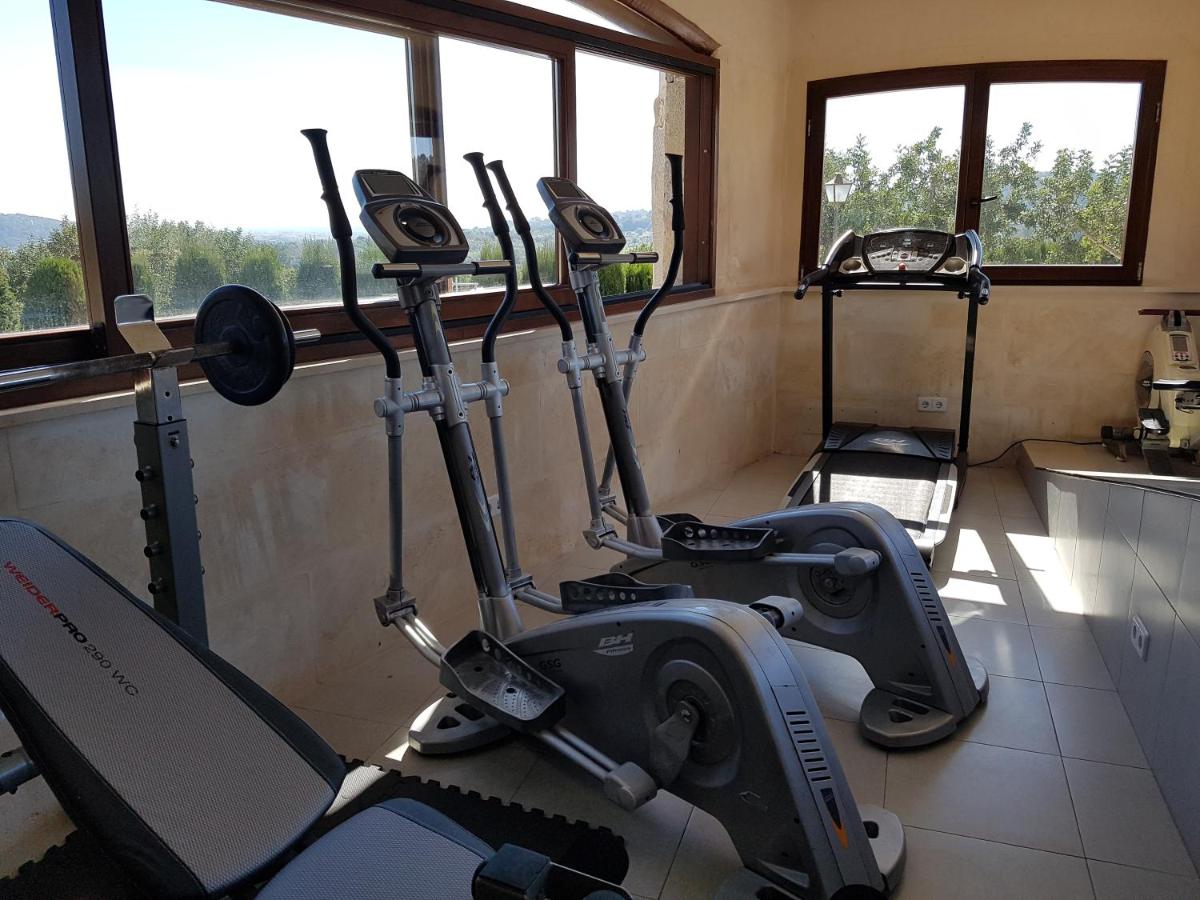 Gimnasio o instalaciones de fitness de Monnaber Nou Finca Hotel & Spa