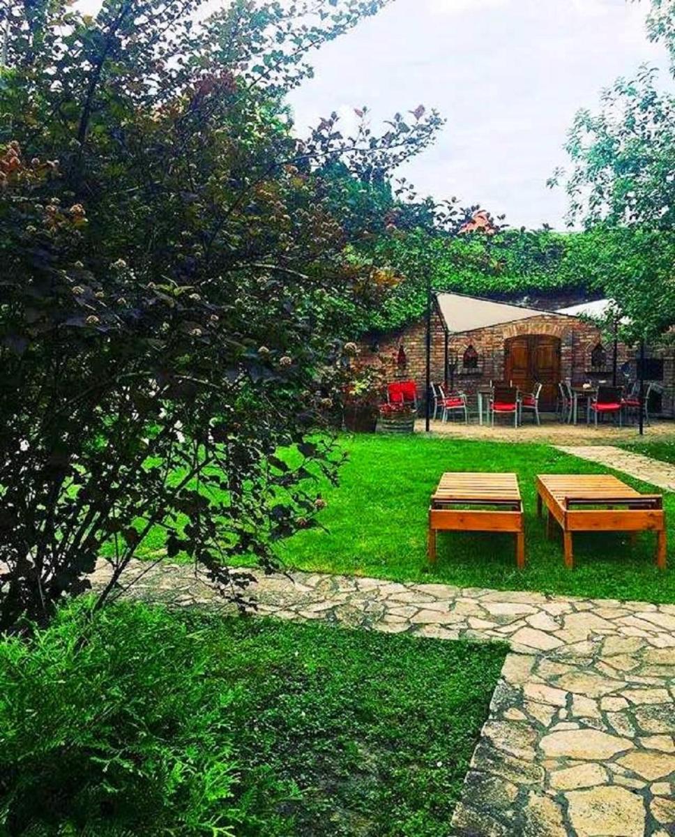 Bella Vendégház Palkonya - Housity