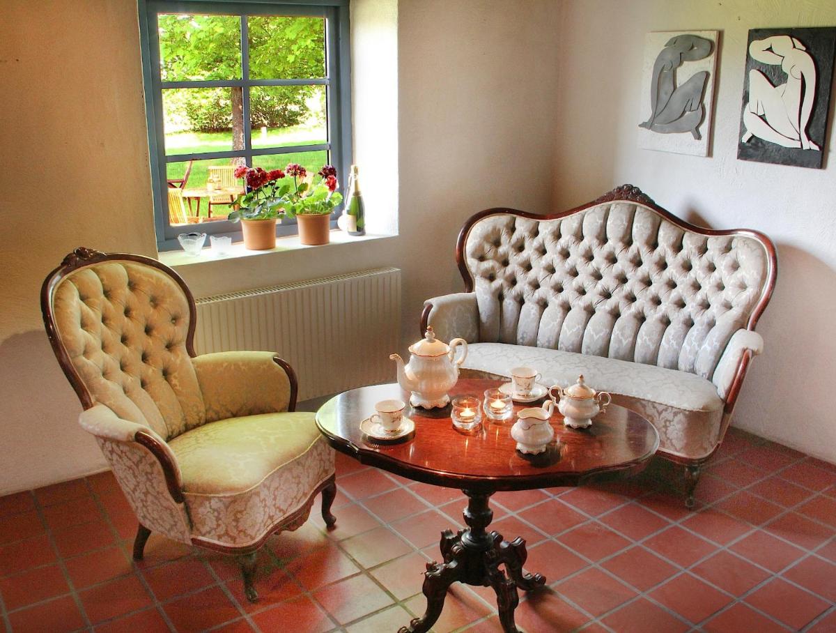 Tryde 1303 B&B på Österlen - Housity