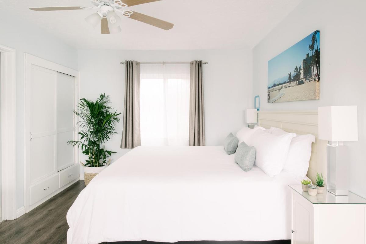 Bayside Hotel - Housity