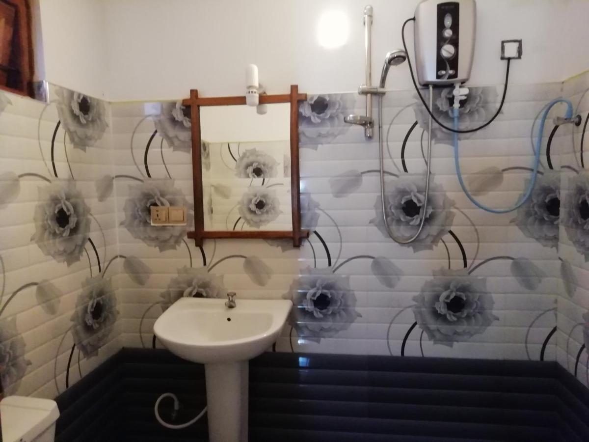 Lak Nilla Guest House - Housity