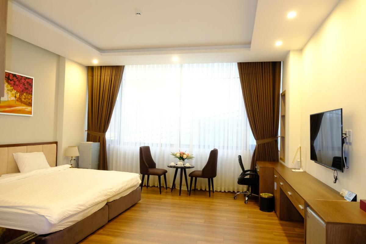 Suitetrails - JB Central Apartment
