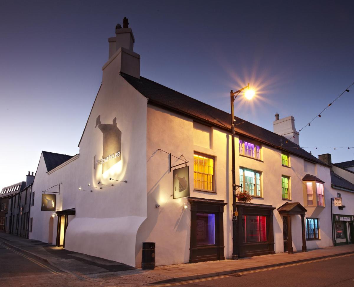 The Bull and Townhouse, Beaumaris- The Inn Collection Group - Housity