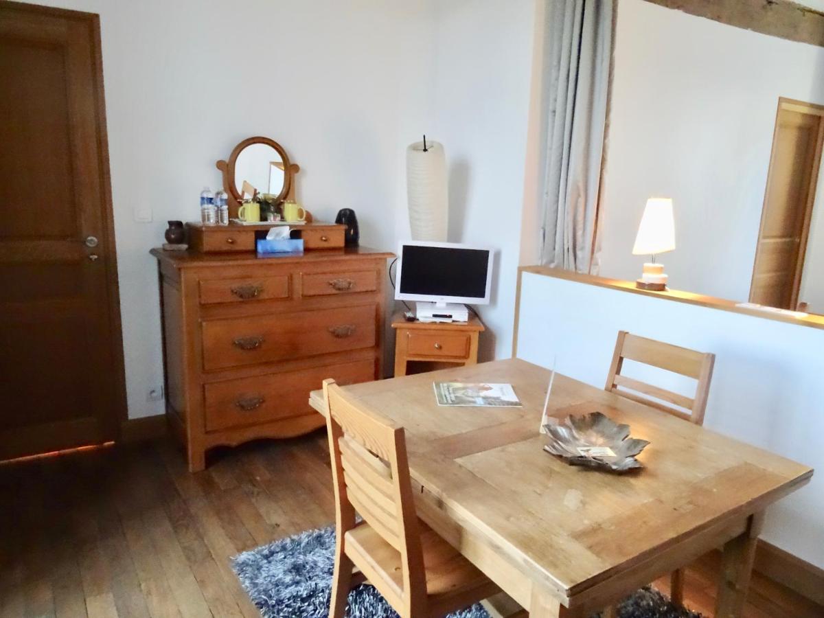 Manoir de la Grand'Cour - Housity