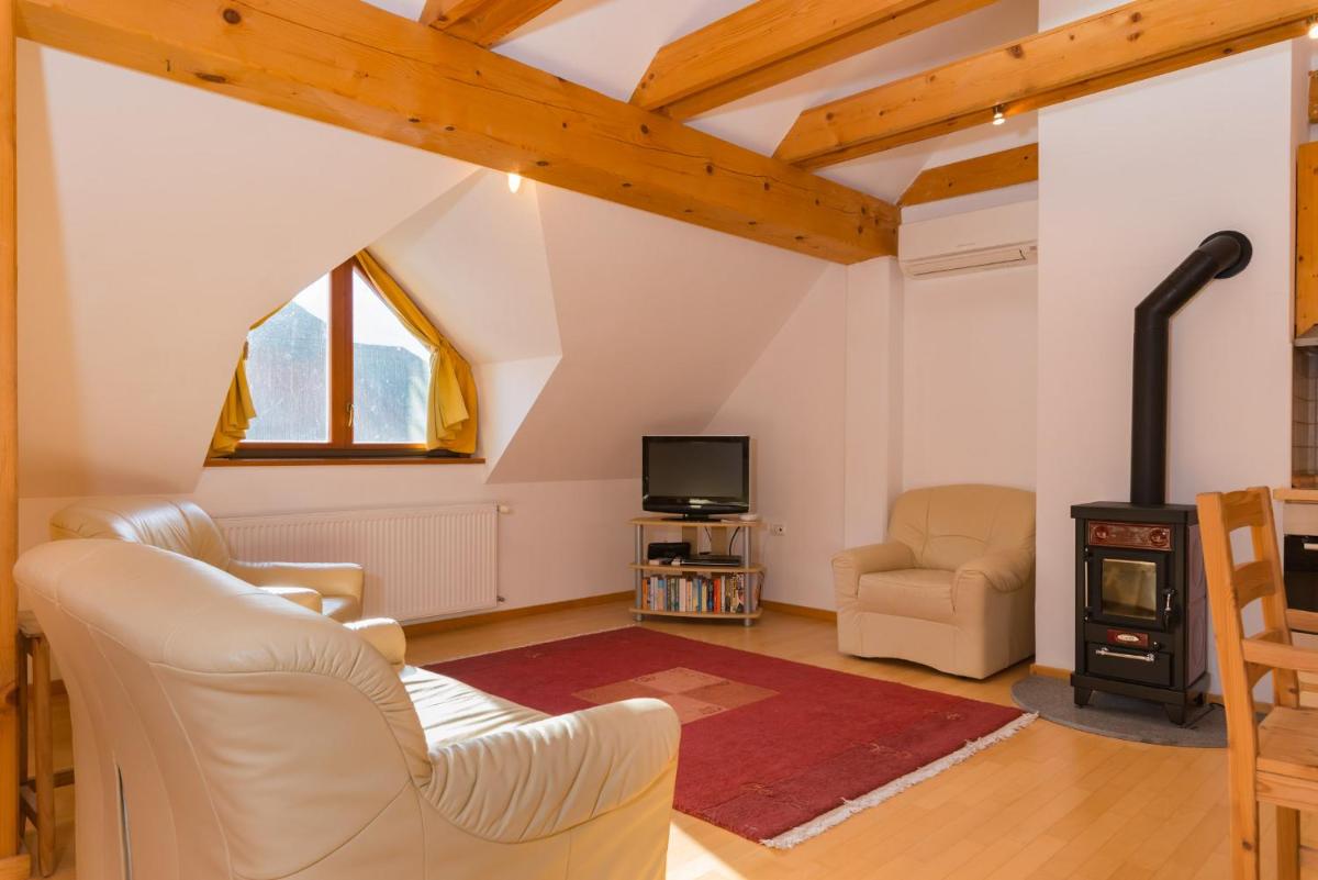 Koritnica Apartments - Hizvo