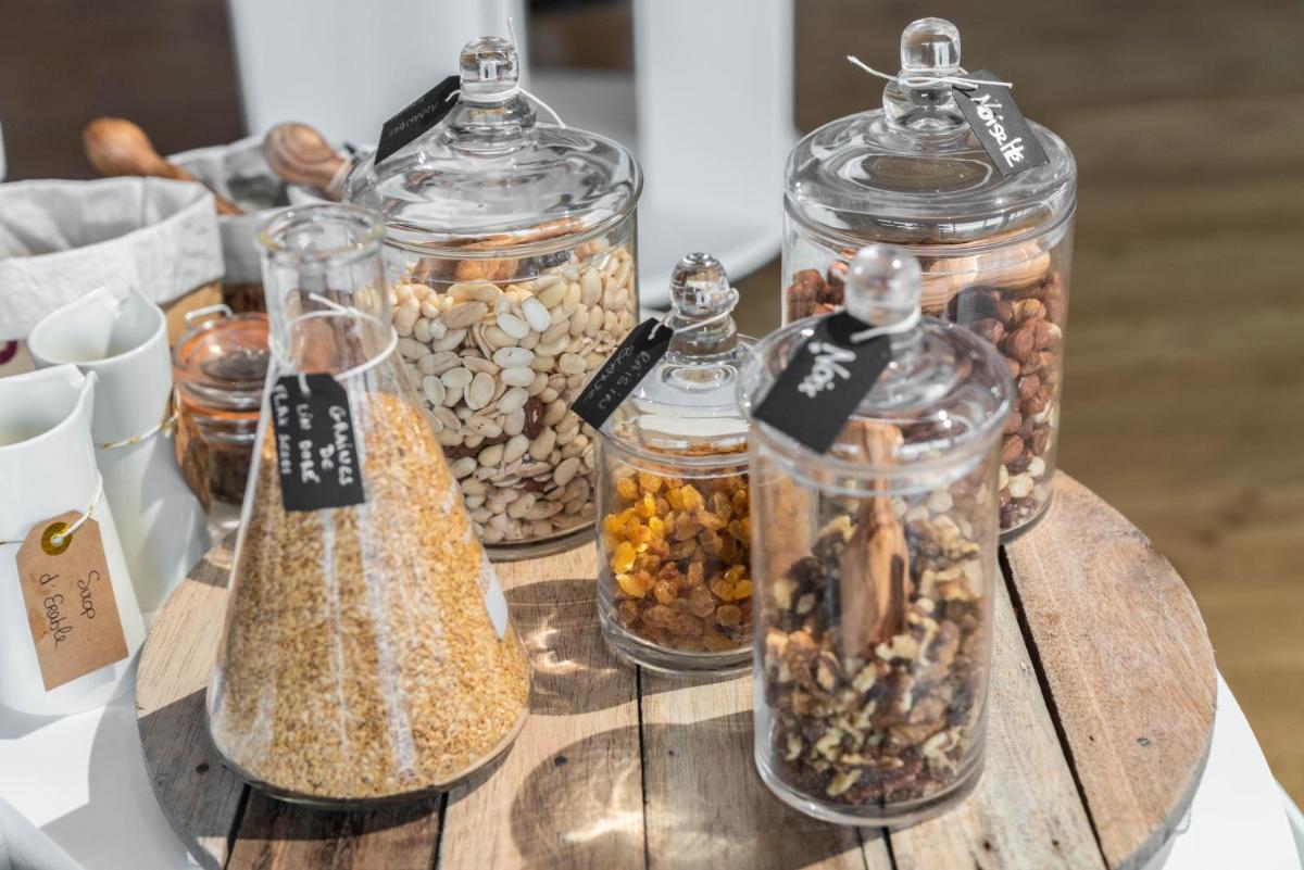 Nourriture dans l'hôtel ou à proximité